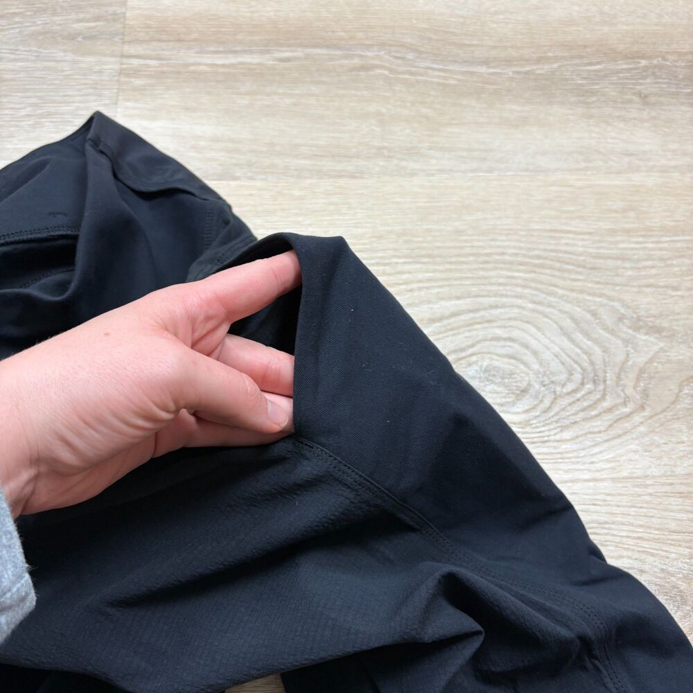 Athleta Trekkie Crop Tight Women's 8 Color Black - Picture 4 of 8